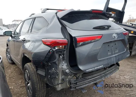 2023 Toyota Highlander Xle z USA, uszkodzony, nr VIN 5TDKDRBH7PS044010